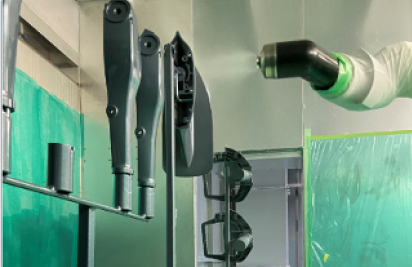 上塗り塗装（外装部品）の写真